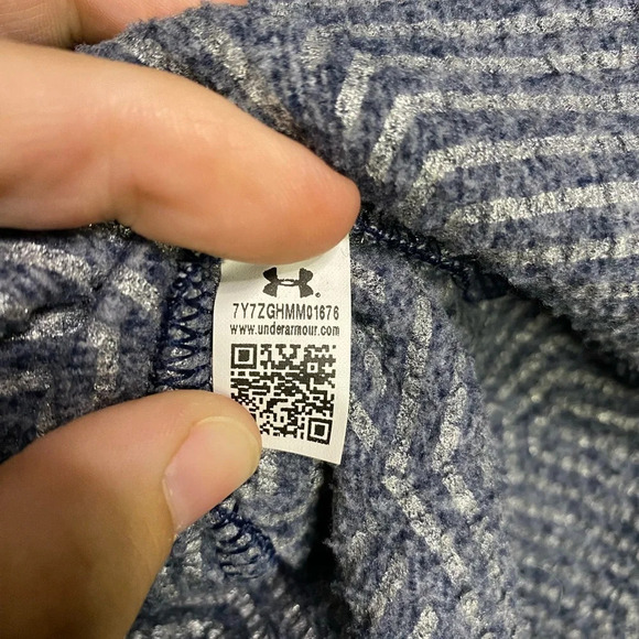 Under Armour UA mens XL navy blue long sleeve 1/4 Zip Pullover with pockets - Picture 4 of 10